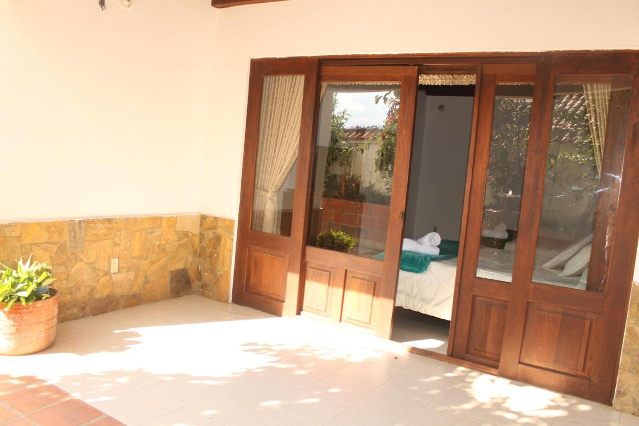 Hospedaje Casa Marsella فيلا دي ليفا المظهر الخارجي الصورة