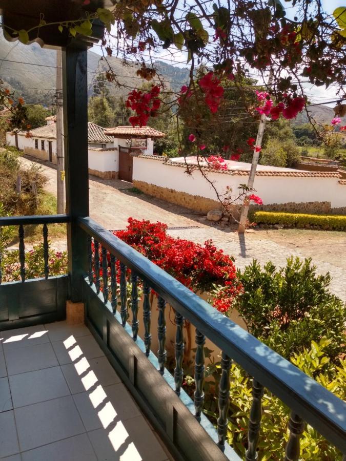Hospedaje Casa Marsella فيلا دي ليفا المظهر الخارجي الصورة